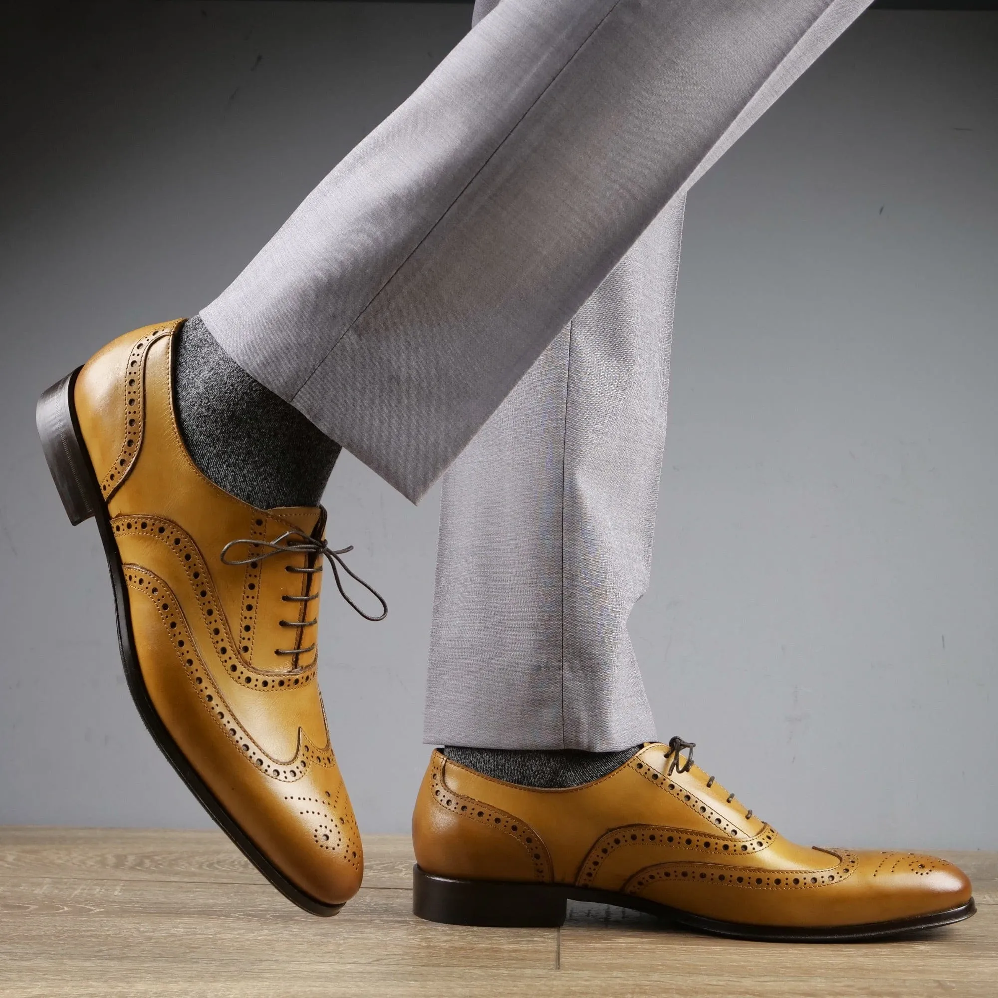 Cambridge Wingtip Oxford Brogue Almond Tan