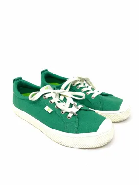 Cariuma Size 9 Green Canvas Shoes Sneakers