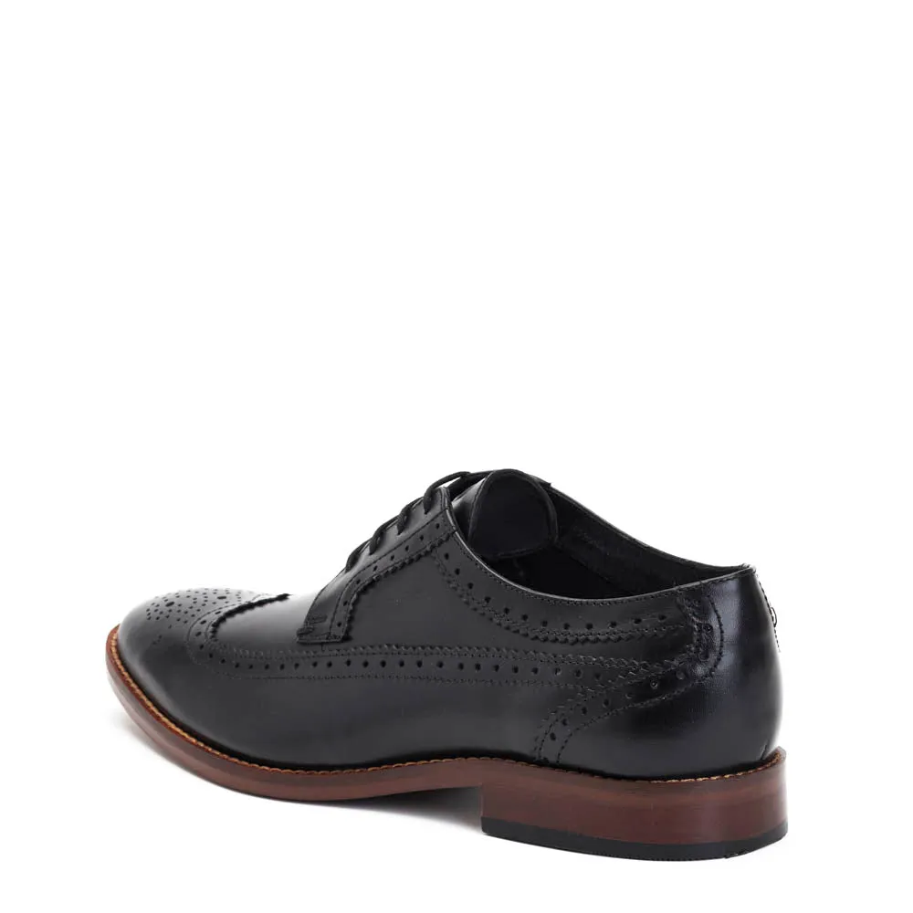 Twain Waxy Brogue Shoes